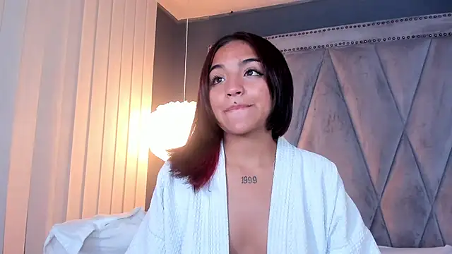 Manelyk_evanss_'s cam snapshot