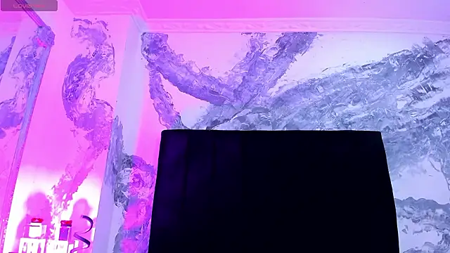 SamantaRave_'s cam snapshot