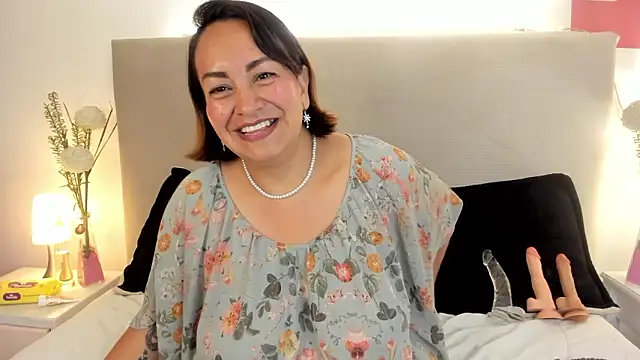 Angel_Velvet's cam snapshot