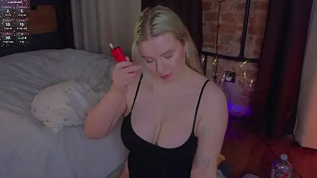 helen_frogg's cam snapshot