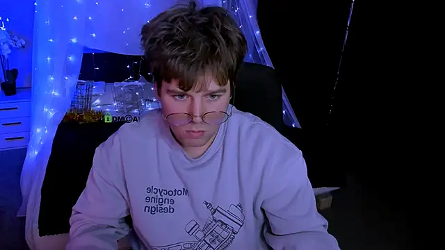 michael_strong1's cam snapshot