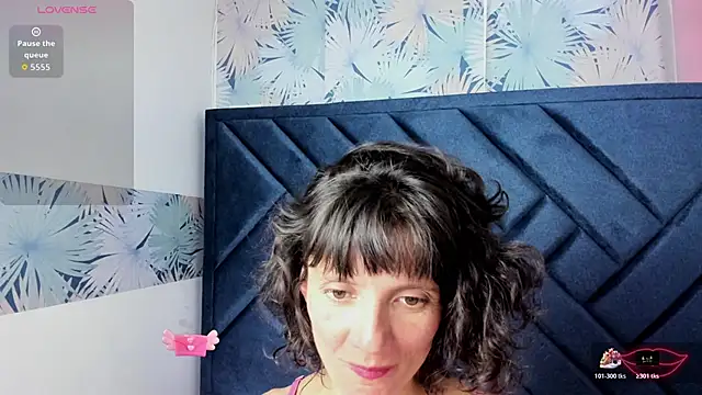 Valery_More__'s cam snapshot