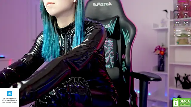 QueenAliceX live sex cam