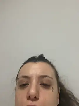 bunnythetailor's cam snapshot