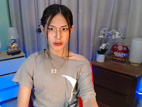 Yourplay1ngdoll live sex cam
