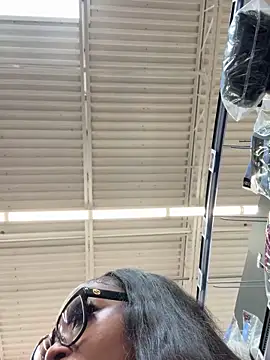 sevynsexysinss's cam snapshot