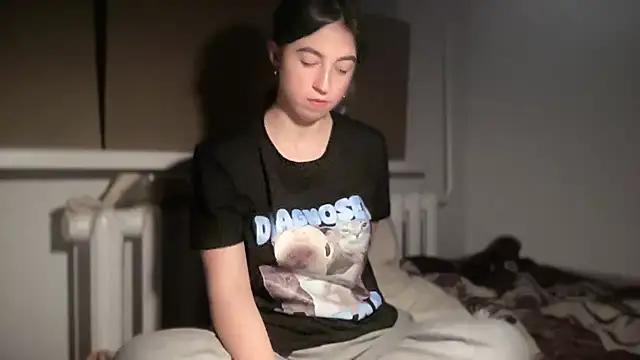 Aphr0ditee's cam snapshot