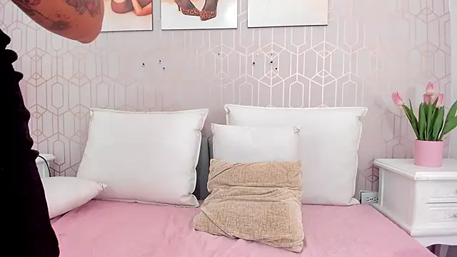 MarianaSanz live sex cam