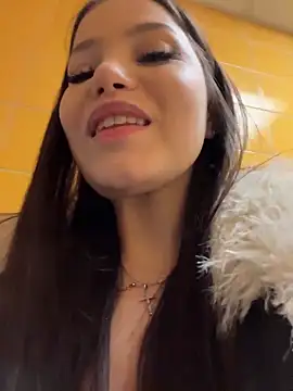 Chloe__Moon live sex cam