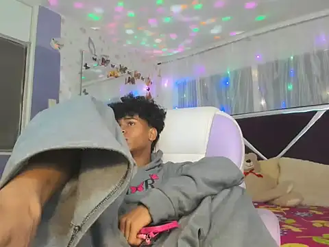 Santy_bigcock_01 live sex cam