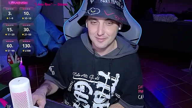 Gil_gamesh90's cam snapshot