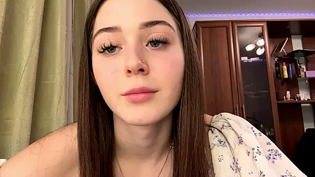 Adel_strongwoman live sex cam