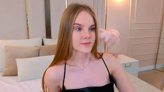 Lili_Lohan's cam snapshot