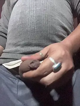 Saxymood1111's cam snapshot