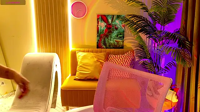 BattyMelody's cam snapshot