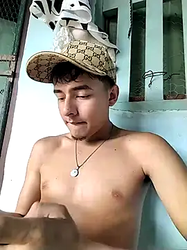 attractive-sexx's cam snapshot