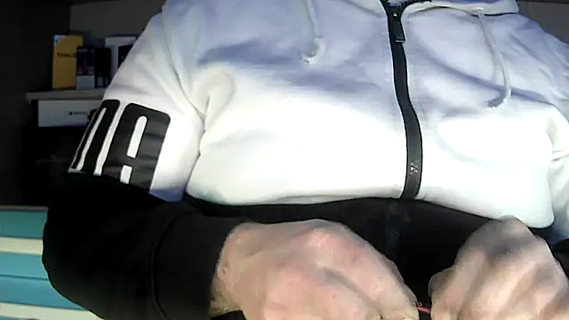 anonimus150600's cam snapshot