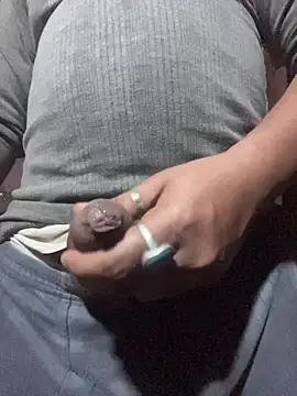 Saxymood1111's cam snapshot