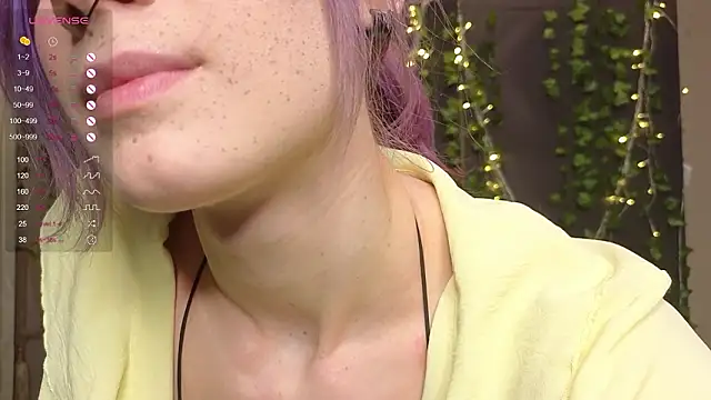 christy_memeow live sex cam