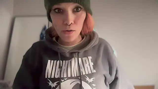 FRRANNKIE live sex cam