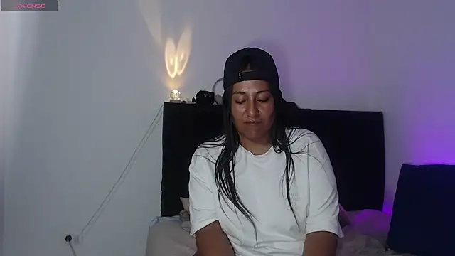 agathaklein's cam snapshot