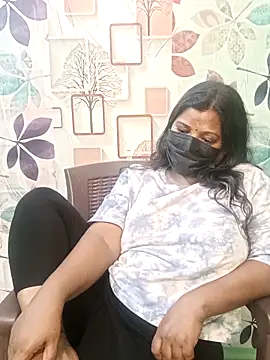 TAMIL-MILF- live sex cam