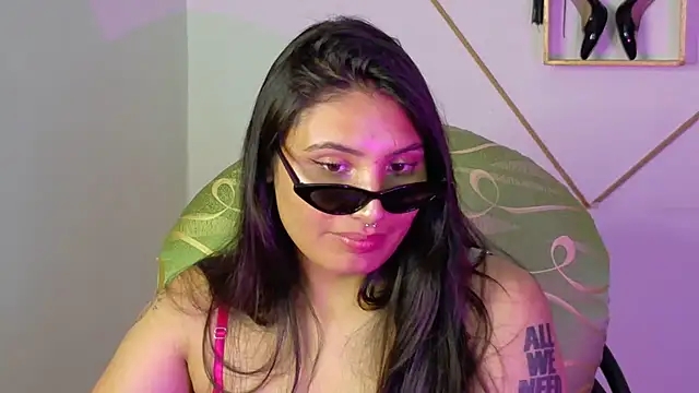 Linda_andrew's cam snapshot