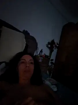 naughty69curls's cam snapshot