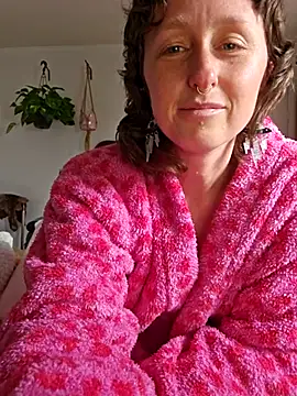 mossy_kiss live sex cam