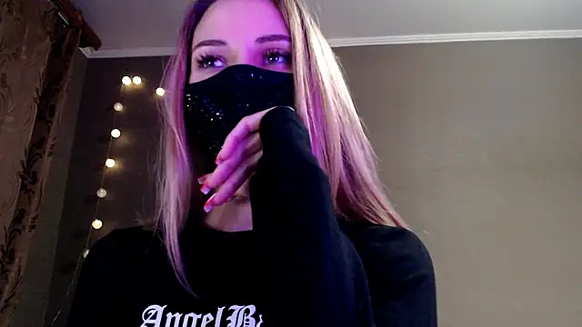 Iris_lave's cam snapshot