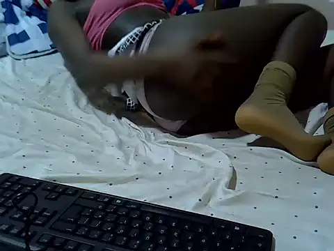 Just_Karu's cam snapshot