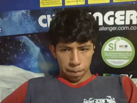 Carlos_Albert02's cam snapshot