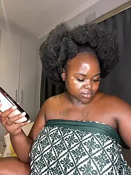 Honeycoco0211 live sex cam