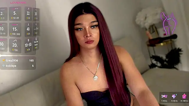 TrinityFucksYou live sex cam