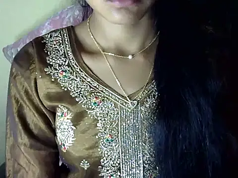 Khushi_v's cam snapshot