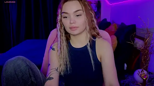 KitsyMoore's cam snapshot