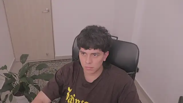 Tony_Hoffa live sex cam