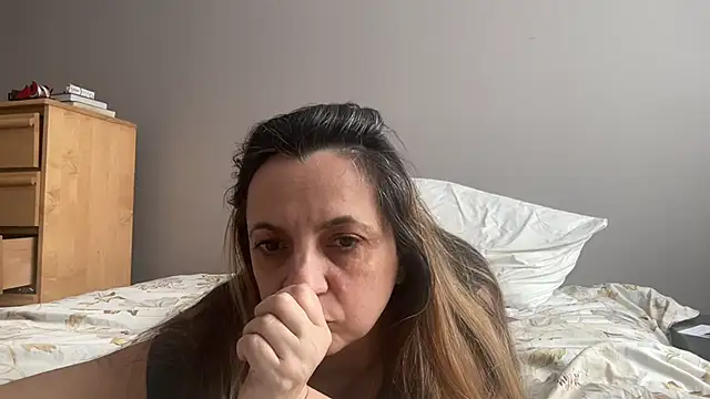 ShyFlameLive's cam snapshot