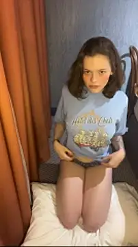 YourEnglishRose's cam snapshot