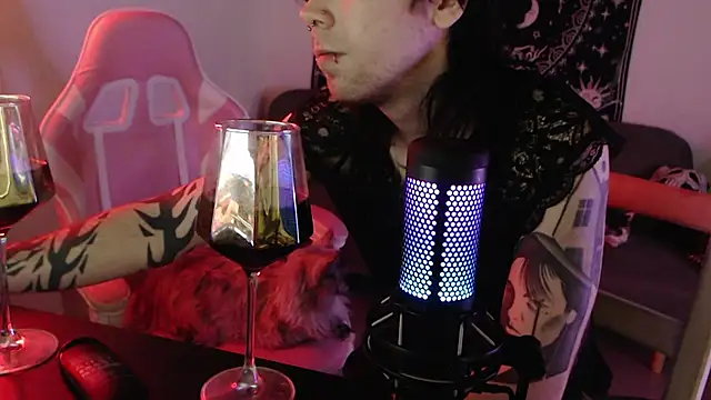 CrimsonVampCouple's cam snapshot