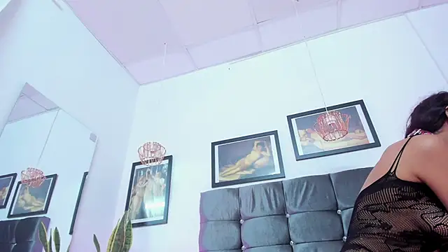 Camila_Ruiz_'s cam snapshot