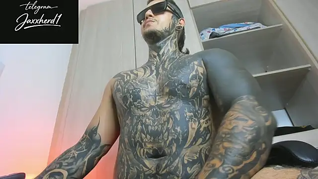 JAXXXONHERD live sex cam