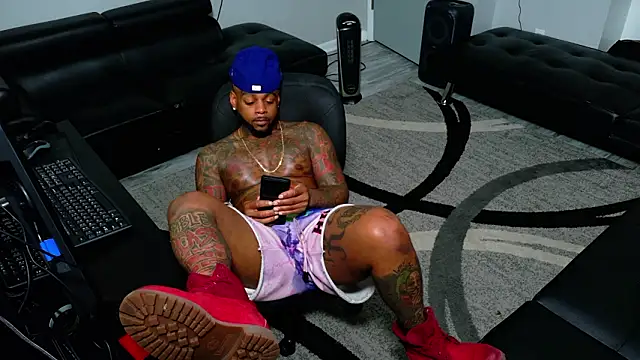 SLANGONDEMHOES's cam snapshot