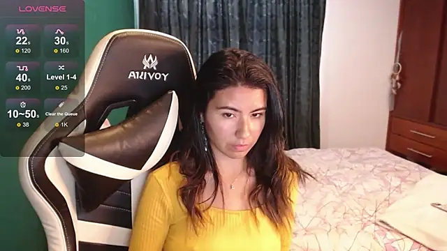 alice_middlee's cam snapshot