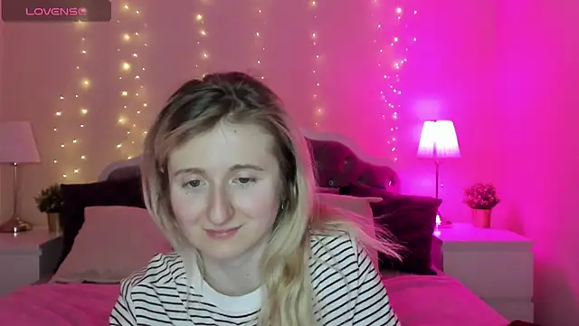 CamillaDreamer's cam snapshot