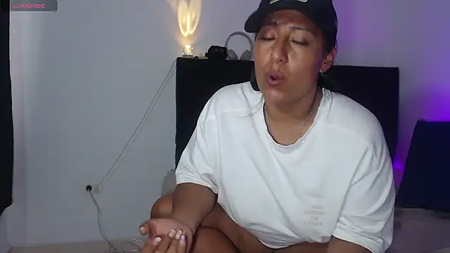 agathaklein's cam snapshot