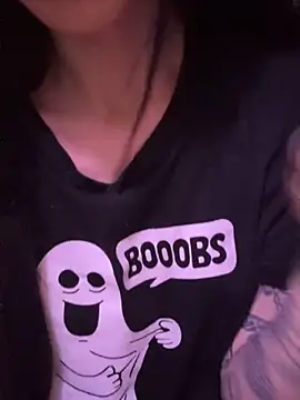 MissMidnightUK's cam snapshot