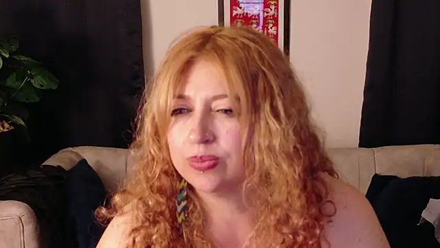 MilfArlet's cam snapshot