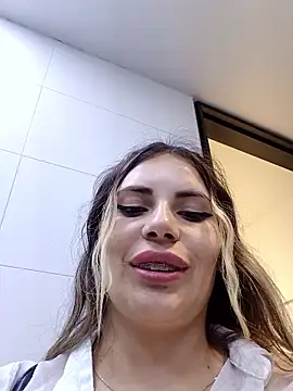 Cata_city1106's cam snapshot