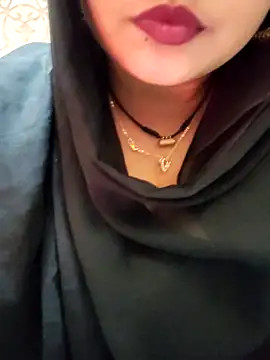 Indian-Nazia's cam snapshot